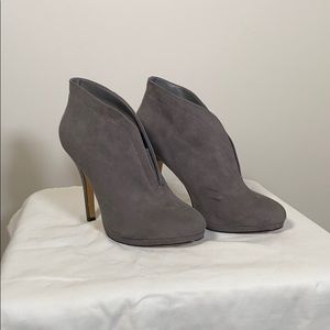 Apt. 9 velvety heels